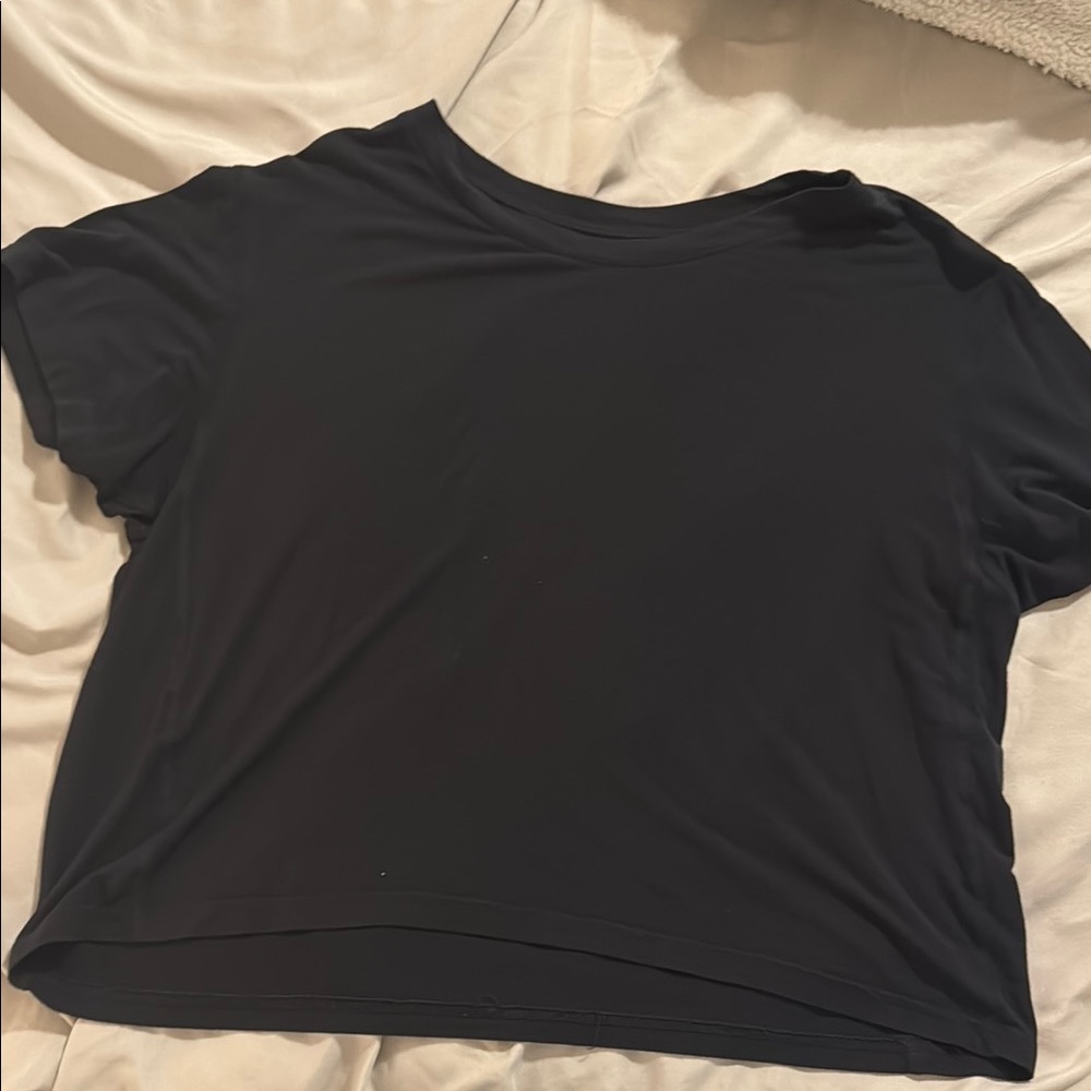 Fleo Black Short Sleeve Tee